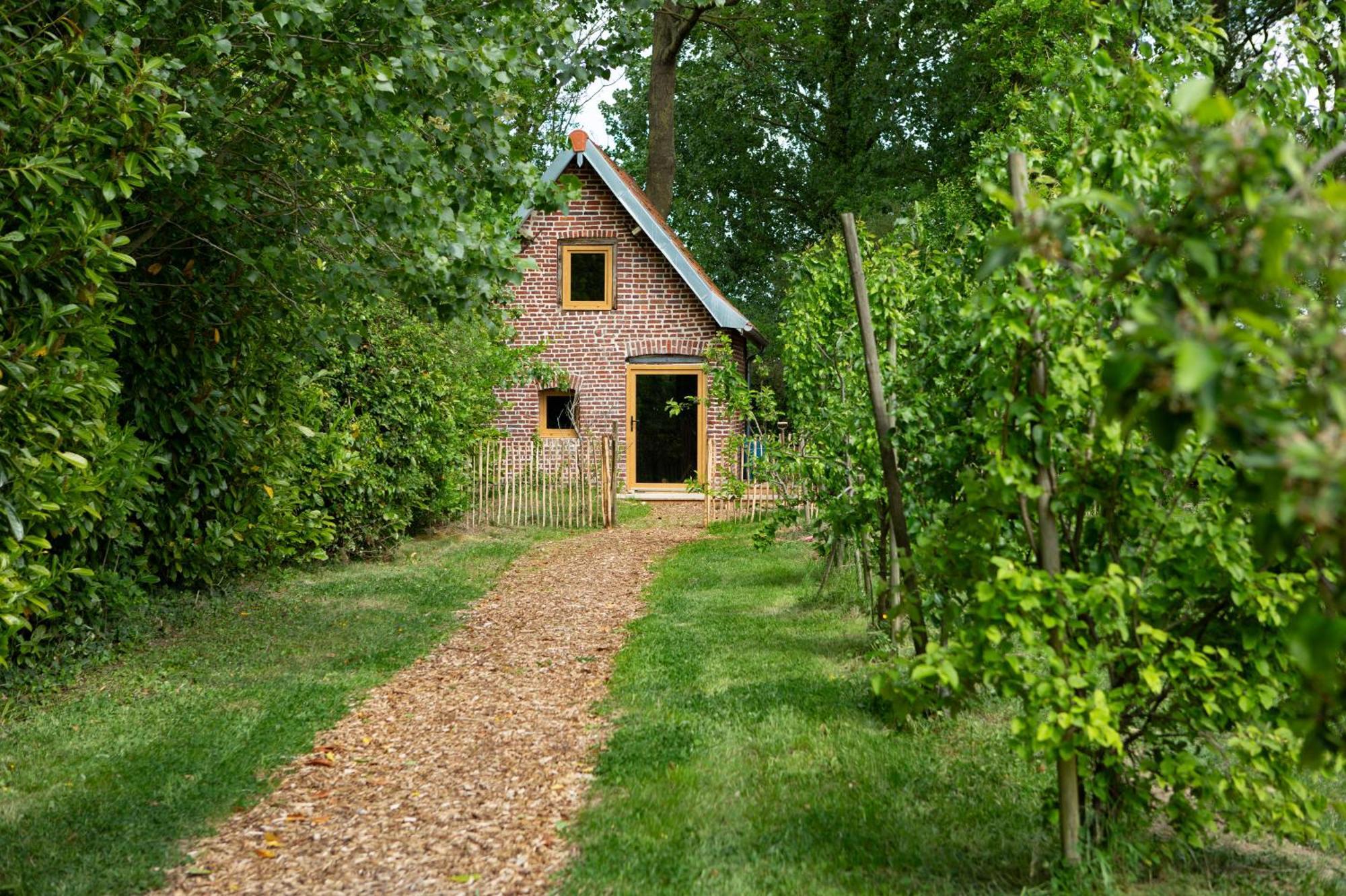 Villa Au Pied Du Frene Herzeele Exterior foto